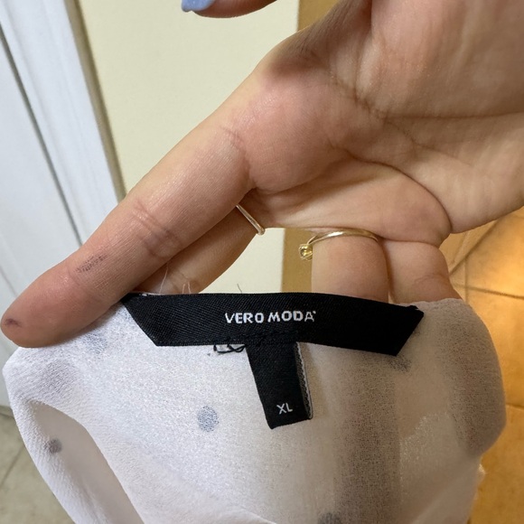 Vero moda women’s top - Picture 2 of 2